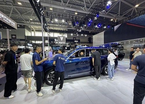 深蓝s09参数配置新车价格补贴后20.49万-27.49万元
