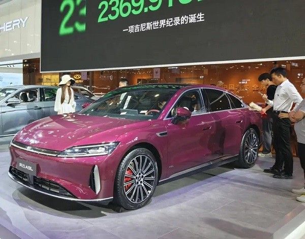 奇瑞风云A9L参数配置官方售价落地价