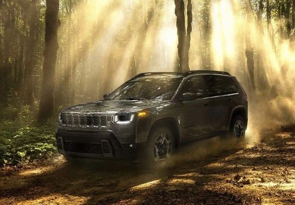 全新Jeep Cherokee(自由光)无伪装谍照将上市