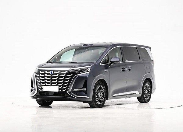 腾势D9第25万台量产车正式下线 新车价格33.98-46.98万元