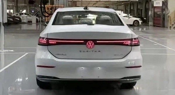 全新一代一汽-大众速腾实车谍照曝光